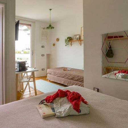 Duomo Views, Light, Jungle-Inspired Studio With Terrace Milano Exterior foto