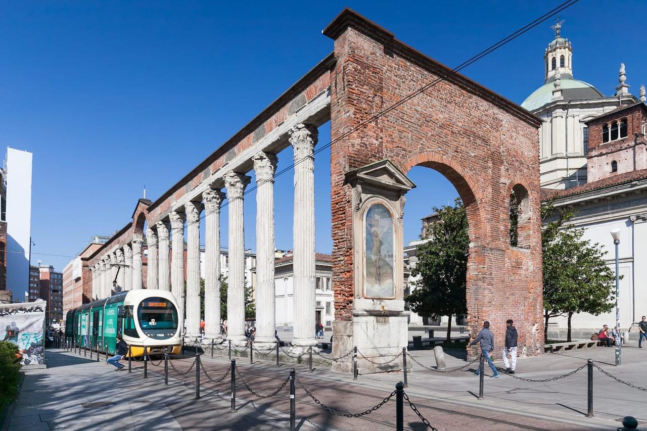 Duomo Views, Light, Jungle-Inspired Studio With Terrace Milano Exterior foto