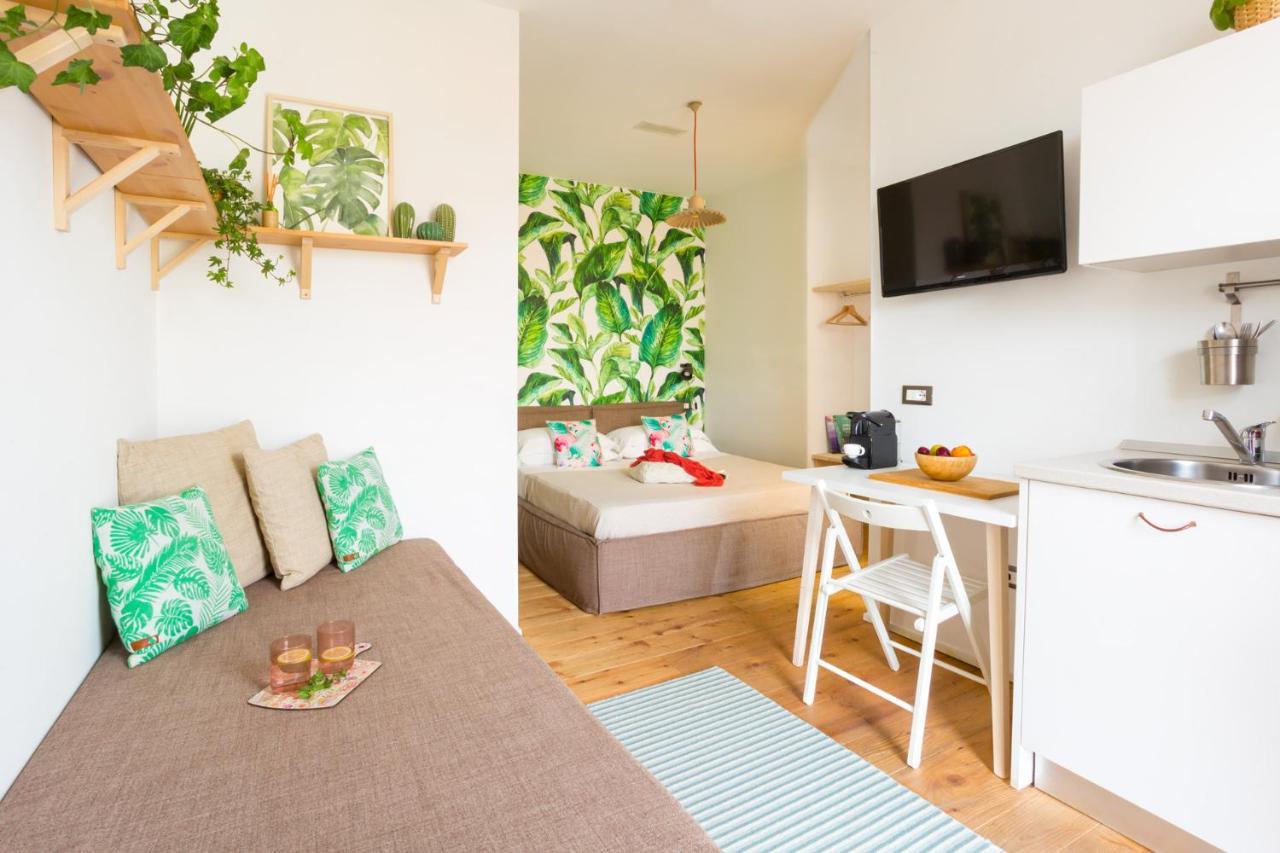 Duomo Views, Light, Jungle-Inspired Studio With Terrace Milano Exterior foto