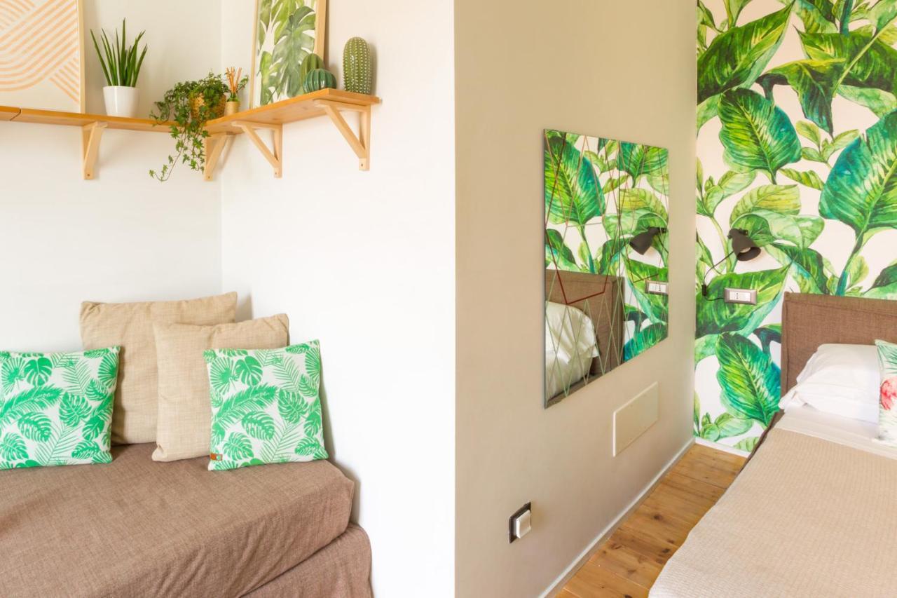 Duomo Views, Light, Jungle-Inspired Studio With Terrace Milano Exterior foto