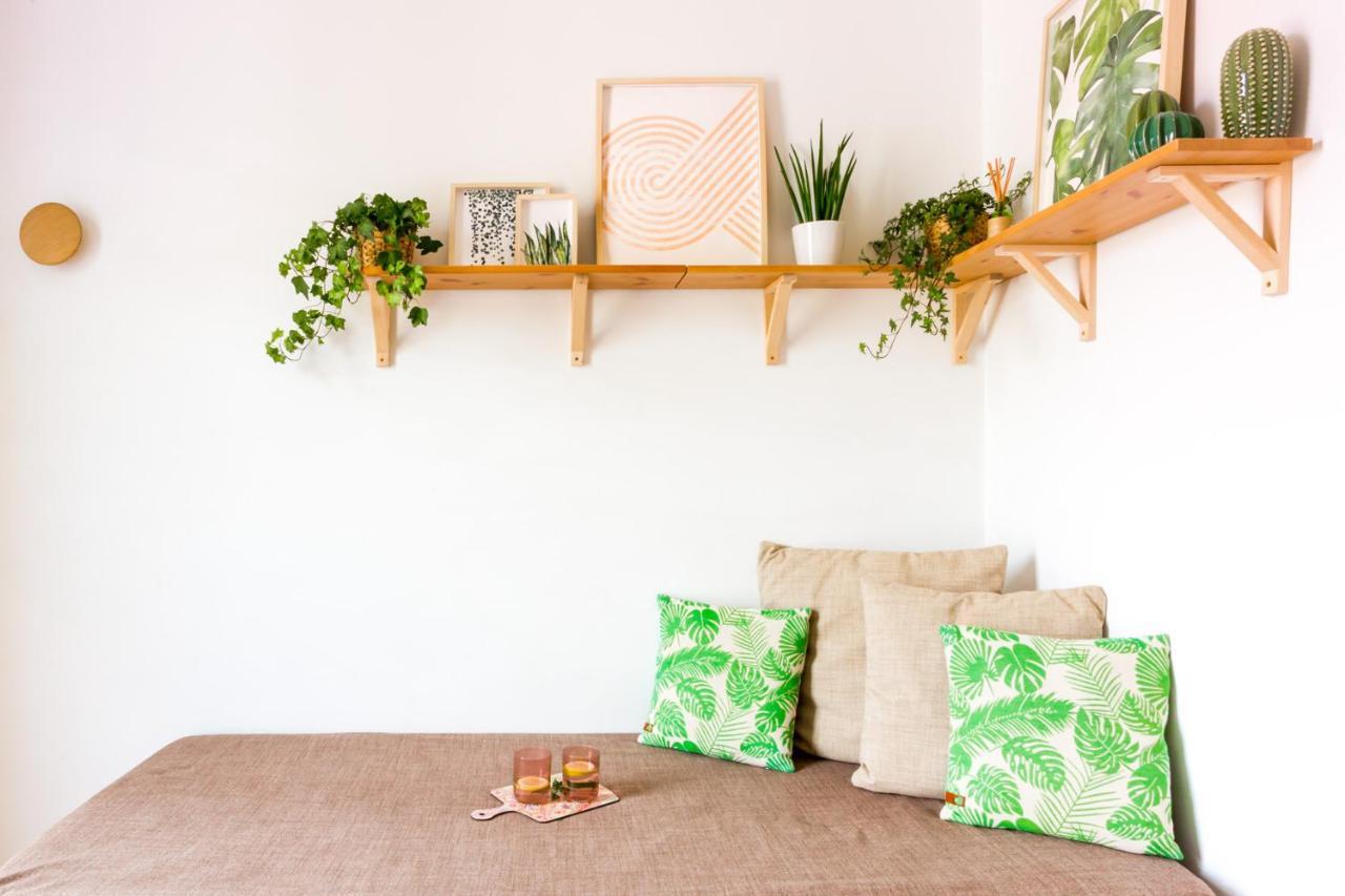 Duomo Views, Light, Jungle-Inspired Studio With Terrace Milano Exterior foto